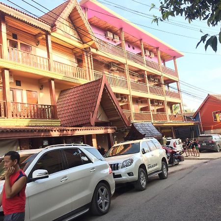Happy River View Hotel Vang Vieng Ngoại thất bức ảnh