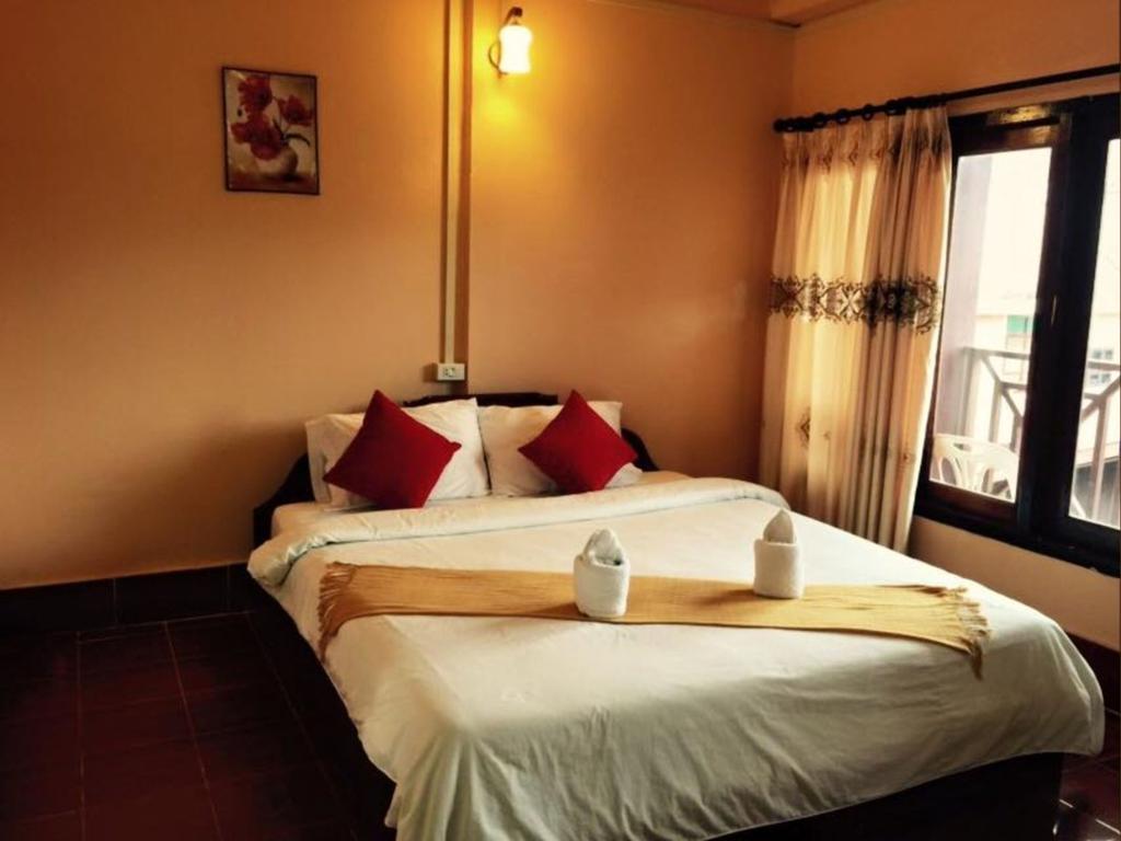 Happy River View Hotel Vang Vieng Ngoại thất bức ảnh