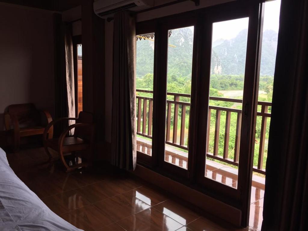 Happy River View Hotel Vang Vieng Ngoại thất bức ảnh