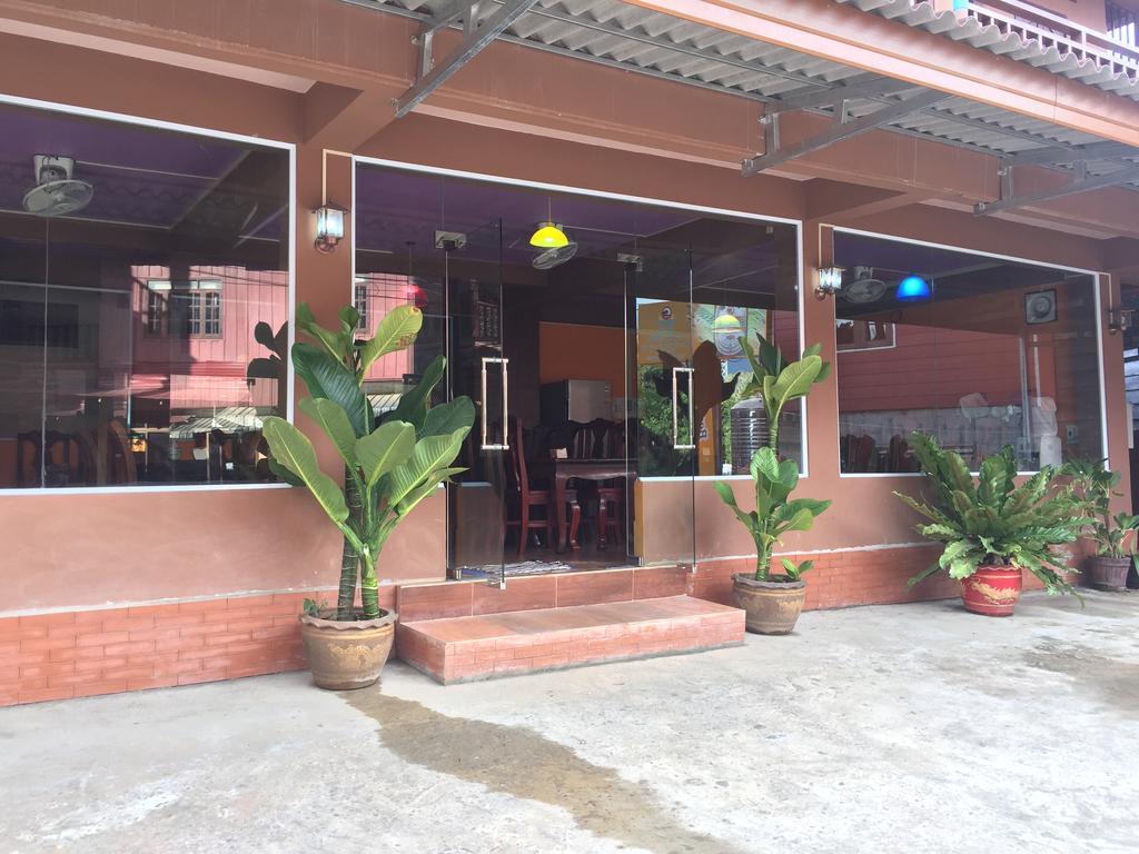 Happy River View Hotel Vang Vieng Ngoại thất bức ảnh